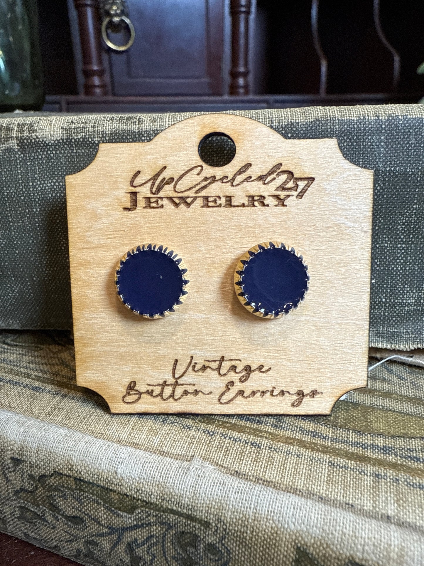 Vintage Button Earrings (blue)