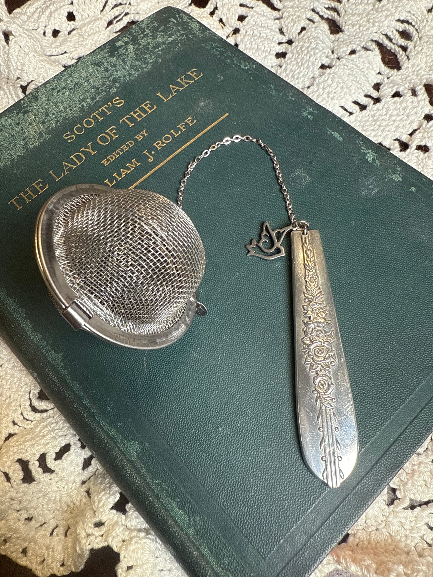 Dove Tea Strainer
