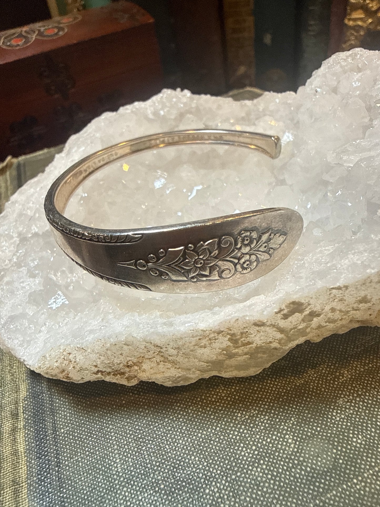 Lady Stuart 1949 Cuff