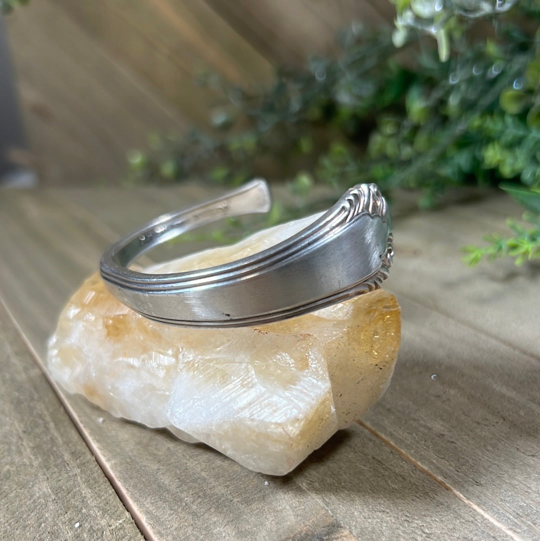 Cavalier cuff