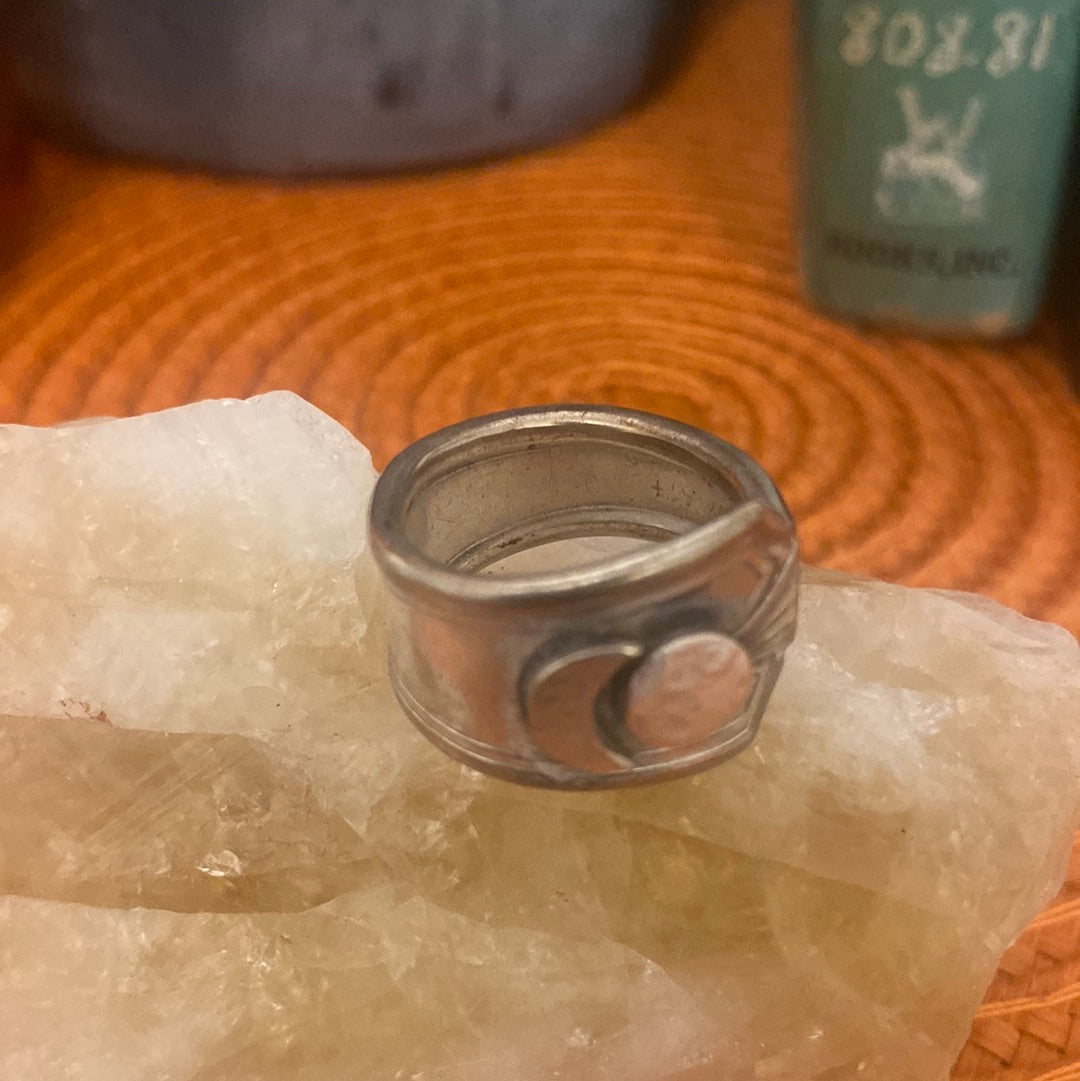 Moon Ring sz 7