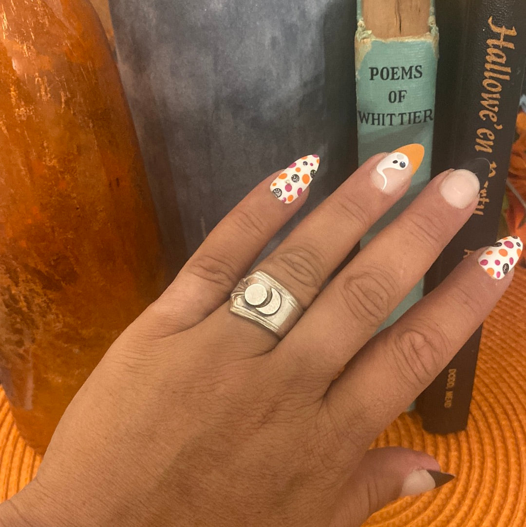 Moon Ring sz 7